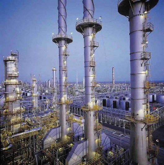 Biafra_Refinery33